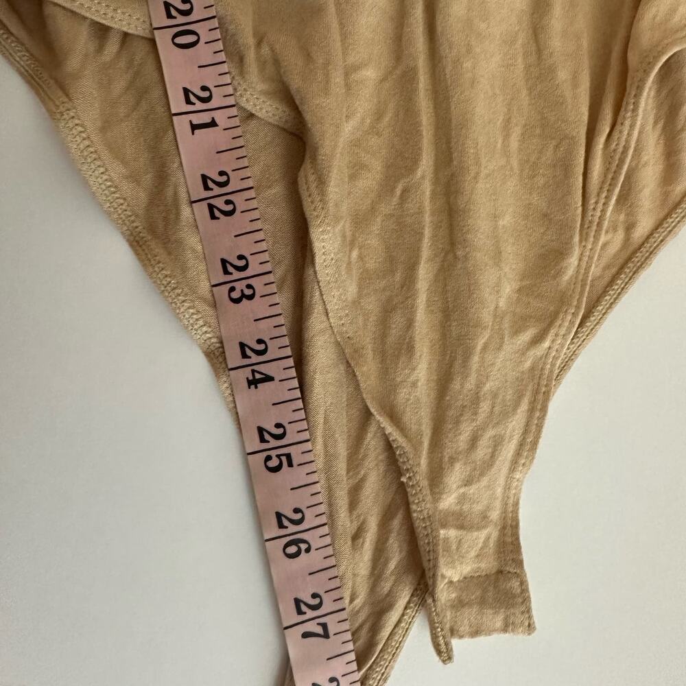 WAYF Women's Ivory Adjustable Strap Surplice Ribbed Cami Bodysuit Size Small - Picture 10 of 11
